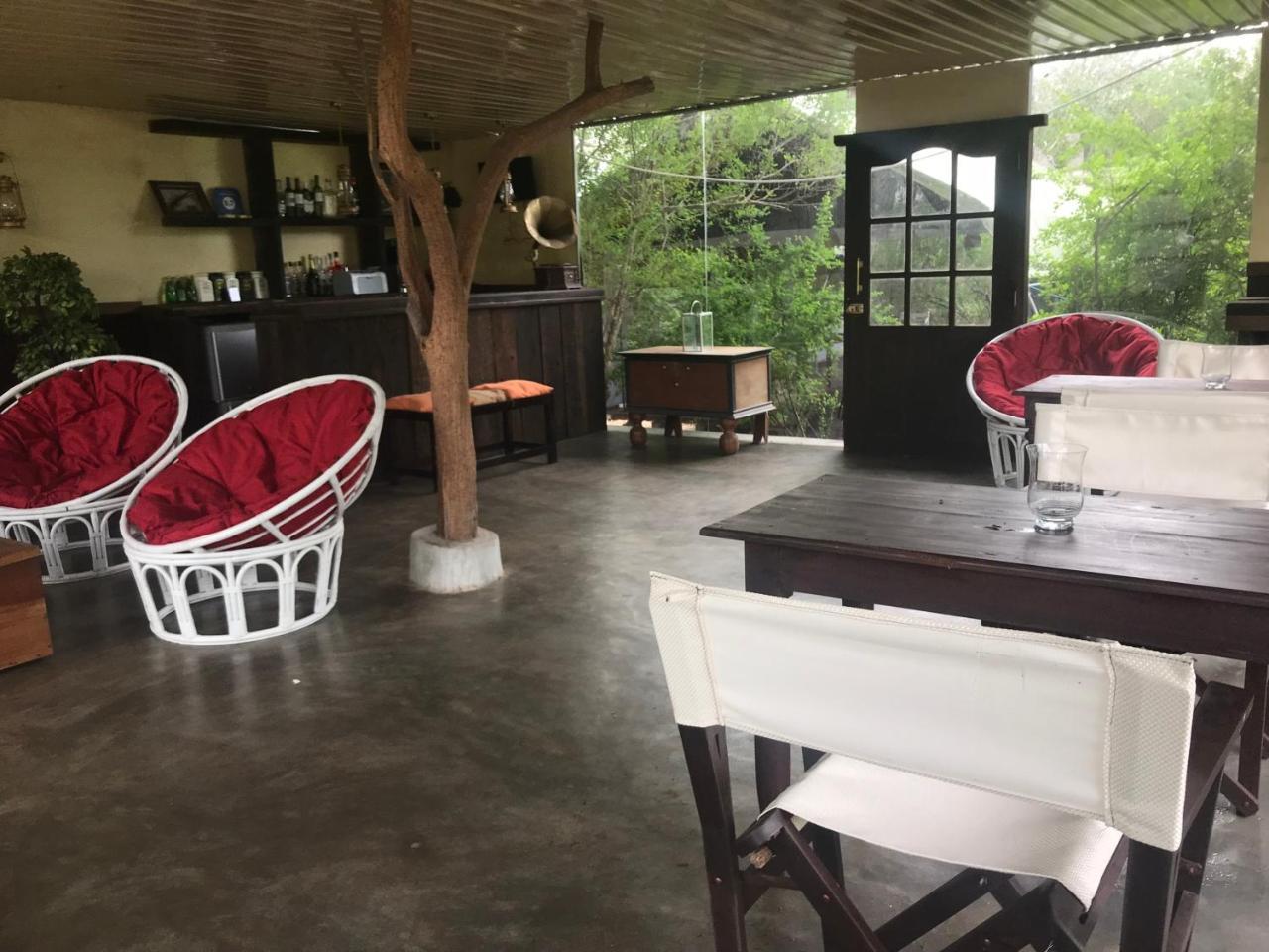 Elephant Lake Yala ティッサマハーラーマ エクステリア 写真